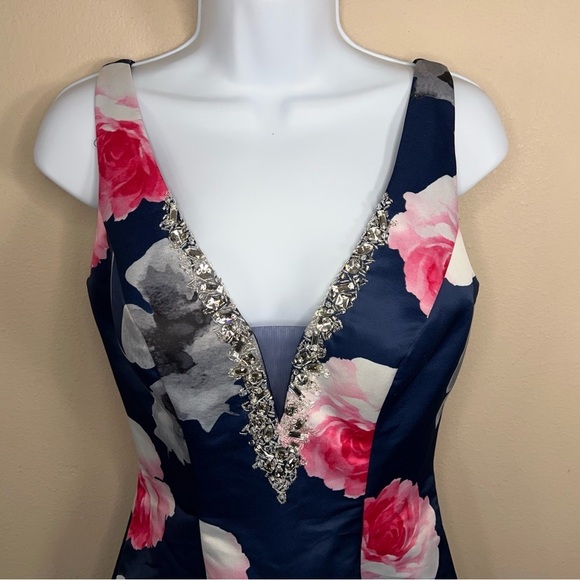 SIZE 4 GLAMOUR BY TERANI COUTURE FORMAL DRESS ALINE BLUE FLORAL GEMSTONE - Picture 4 of 15